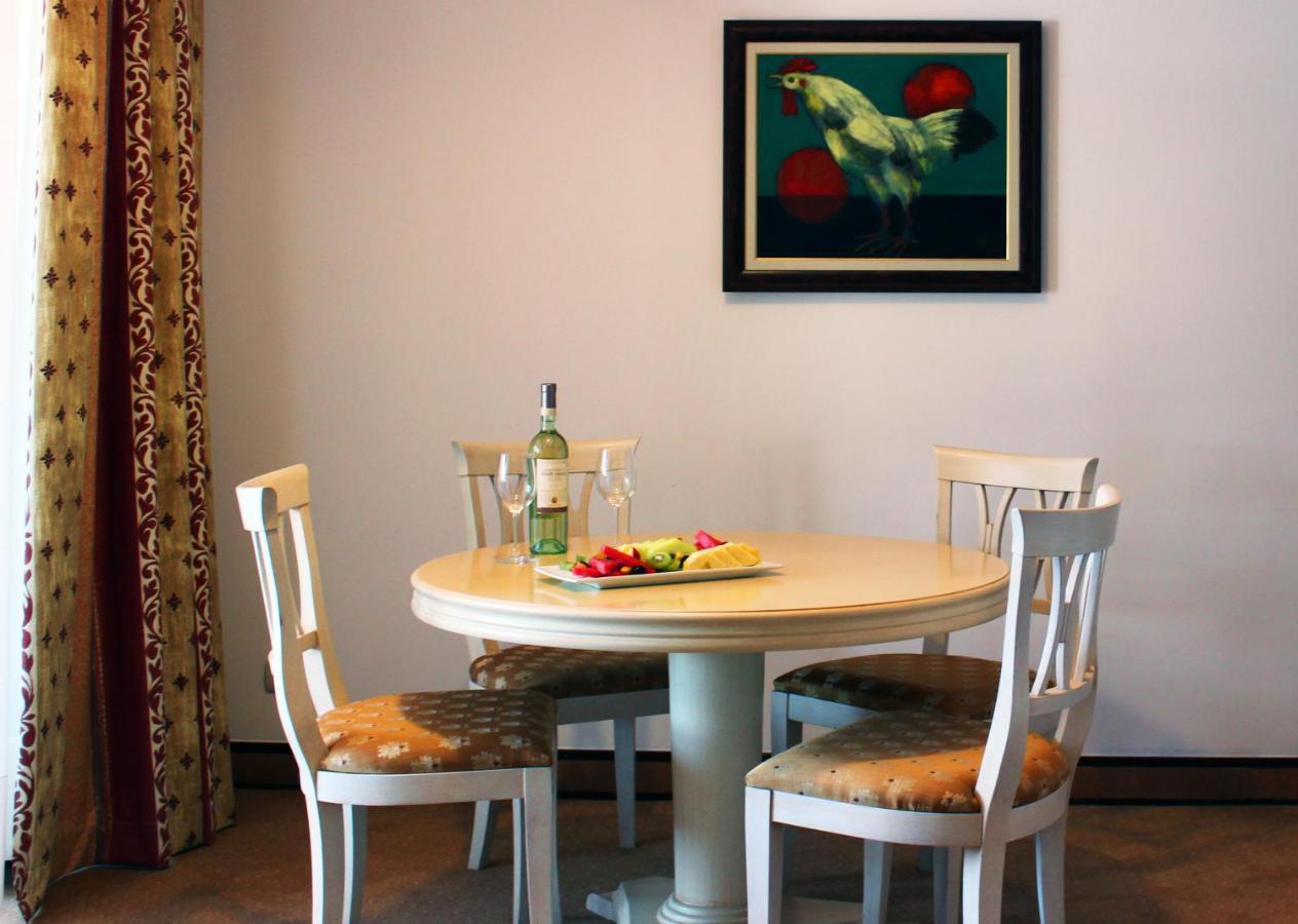 Helena Vip Villas And Suites Sunny Beach Exterior foto