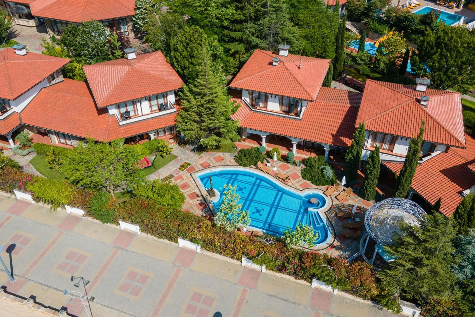 Helena Vip Villas And Suites Sunny Beach Exterior foto